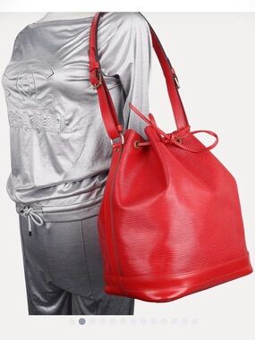 Louis Vuitton Red Epi Leather Drawstring Shoulder Bag
